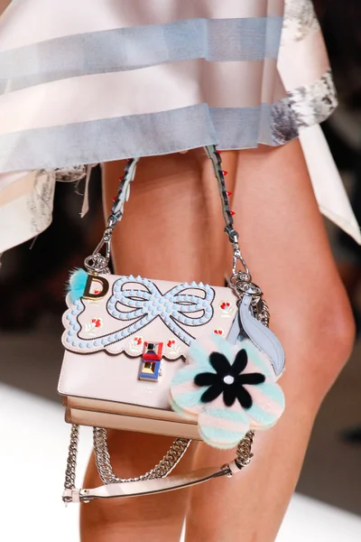 Look 82